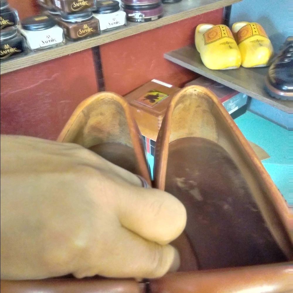 Allen Edmonds - Picture 11 of 11